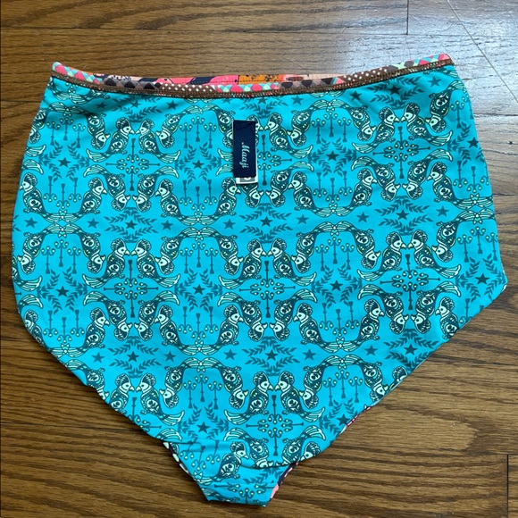 Maaji small reversible high rise horse pattern bikini bottom - Picture 5 of 6